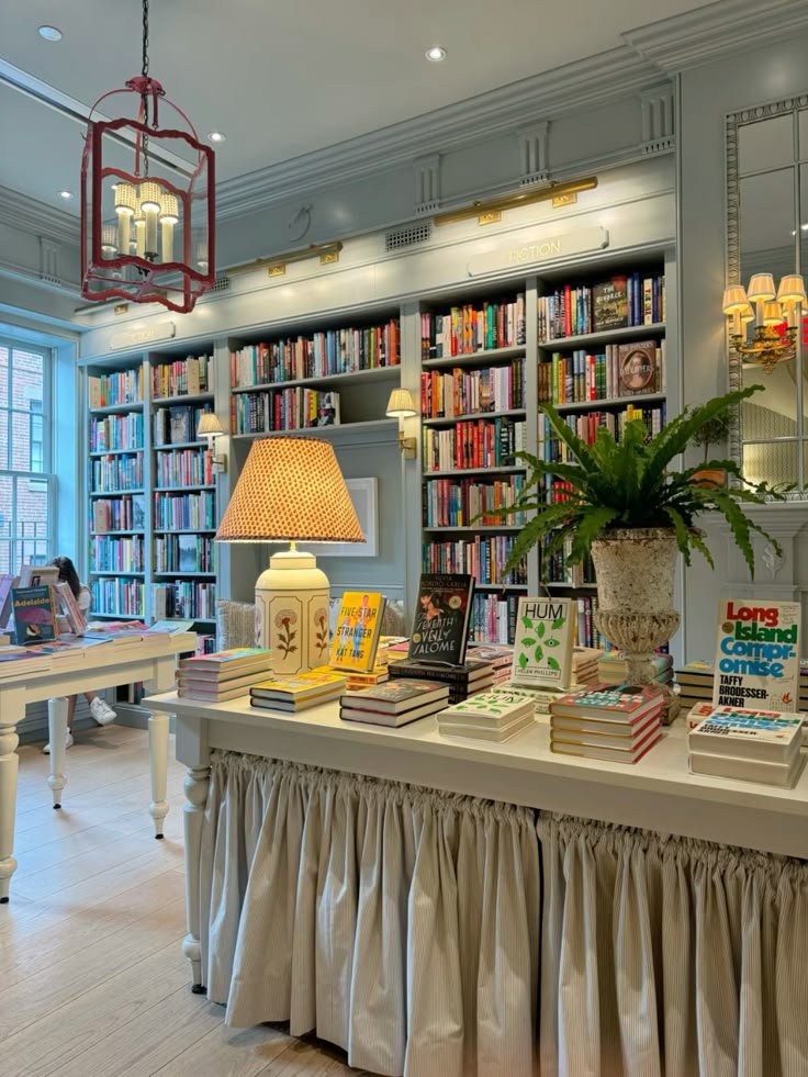 Best 10 Bookstores in Chicago City