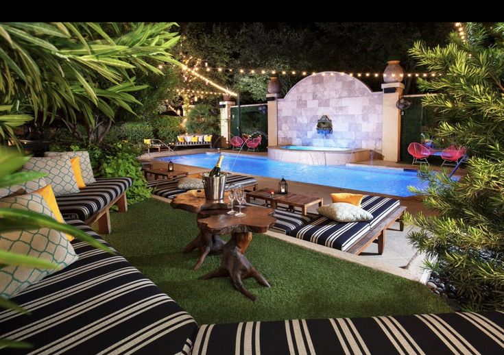 Best Lakefront Resorts in Dallas with Scenic Views