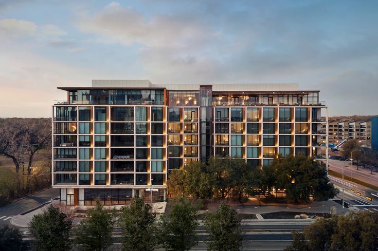 Hotels in Austin with Free Parking & Wi-Fi