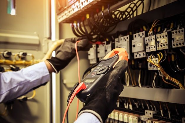 Best of the Top 10 Electricians in Tucson